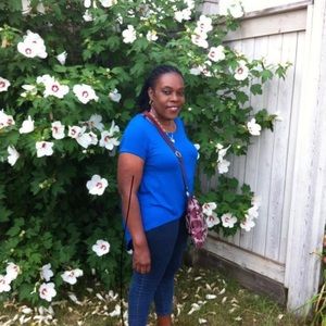 Meet your Posher, Edris